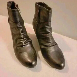 Patricia Black Leather Ankle Boots